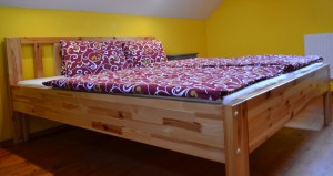 Patro 1. pokoj - manželská postel a lůžko